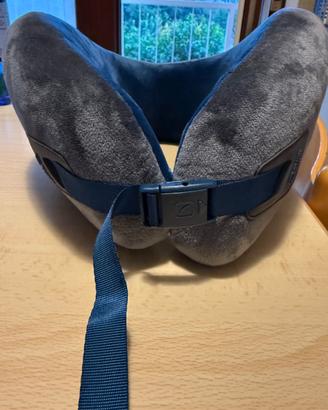 Cuscino cervicale da viaggio blu e grigio