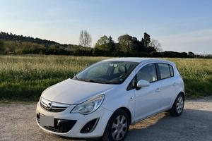 OpelCorsa-Ideale per neopatentati-OttimeCondizioni