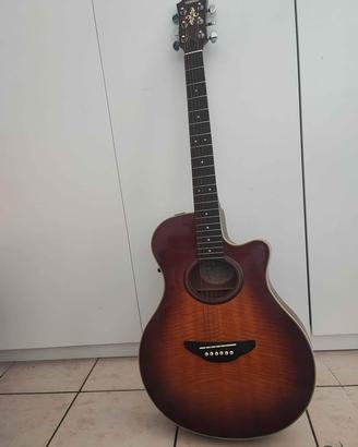 Yamaha Chitarra Acustica elettrificata