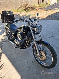 Honda shadow black spirit 2010