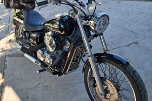 Honda shadow black spirit 2010