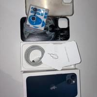 iPhone 13 completi di accessori, pronti all’uso 