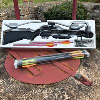 Balestra 150 libbre con 12 dardi NUOVA