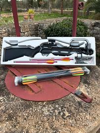 Balestra 150 libbre con 12 dardi NUOVA