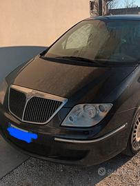 Lancia Phedra anno 2002 km 367000