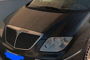 Lancia Phedra anno 2002 km 367000