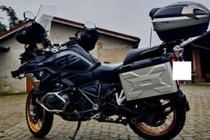 BMW GS 1250 TRJPLE BLACK 2021