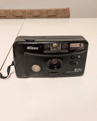 Fotocamera vintage nikon AF220