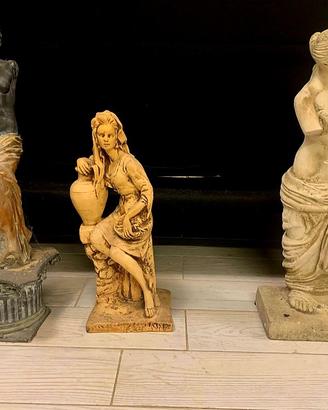 Tris di statue-Venere di Milo