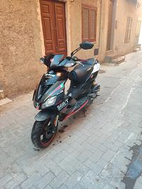 aprilia sr 50