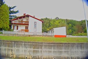Casa plurifamiliare con terreno edificaabile
