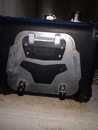 3 borse moto con telaio BMW