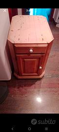 cassettiera e scrivania artigianali 