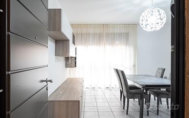 AROSIO - TRILOCALE MODERNO CON DOPPI TERRAZZI E BO