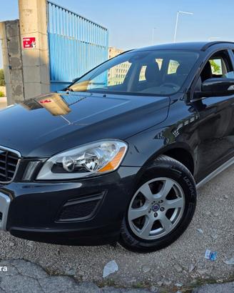Volvo XC60 D4 Geartronic Summum 2013