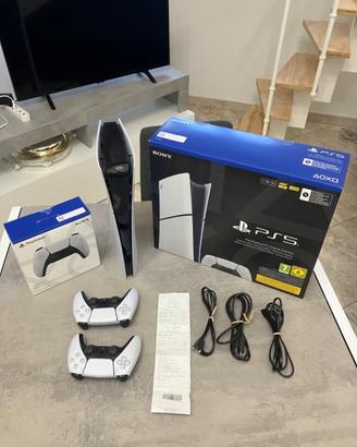 PlayStation 5, 2 controller, videogiochi