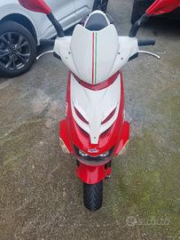 aprilia sr 50