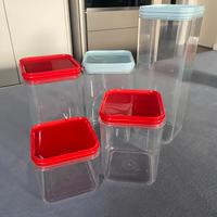 5 contenitori in plastica di Cosmoplast