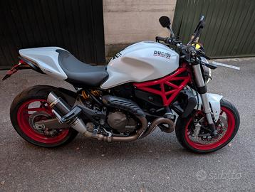 Ducati Monster 821 - 2015
