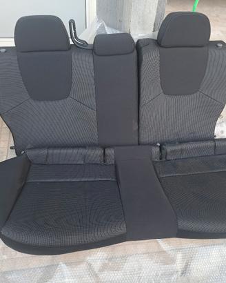 sedili subaru impreza 