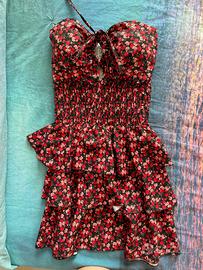 Vestitino a fiorellini con balze