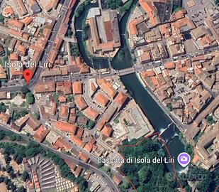 A 200 metri dalla Cascata Grande, fuori dalla ZTL