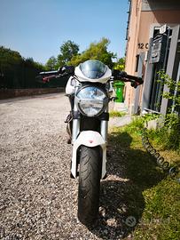 Ducati monster 696 - depotenziata 