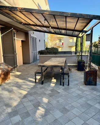 Pergola in ferro addossata