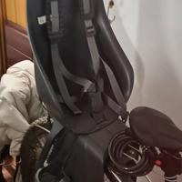 Seggiolino con portapacchi 
