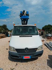 Piattaforma Mercedes autocarrata gru ram