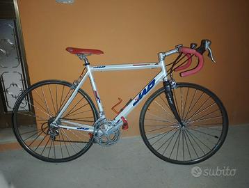 bicicletta da corsa