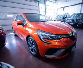 Renault Clio 1.6 E-Tech hybrid R.S. Line 140c...