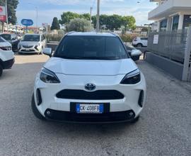 Toyota Yaris Cross 1.5 Hybrid 5p. E-CVT AWD-i Busi