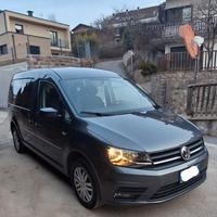 Volkswagen Caddy 7 posti passo lungo