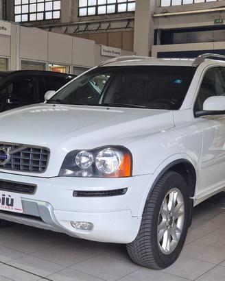 VOLVO XC90 D5 AWD Geartronic Momentum