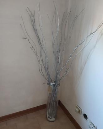 vaso in vetro con decorazioni