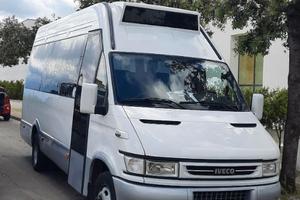 Pulmino Iveco Daily 20 posti Irisbus + bagagliera