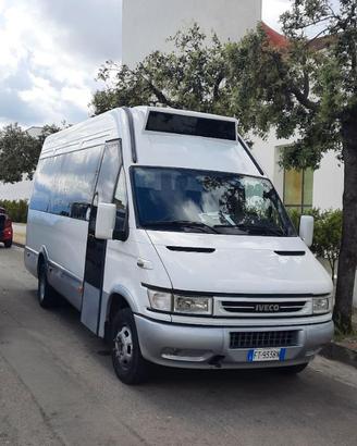 Pulmino Iveco Daily 20 posti Irisbus + bagagliera