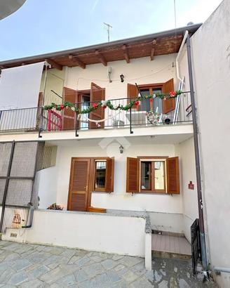 CASA SEMINDIPENDENTE A SAN FRANCESCO AL CAMPO
