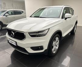 VOLVO XC40 T3 Momentum