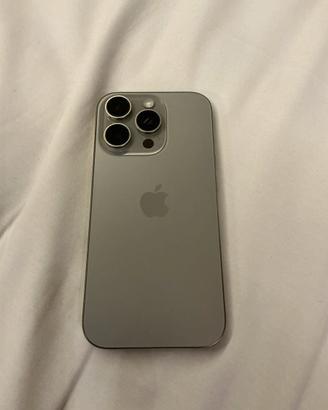 Iphone 16 PRO grigio 256 gb.
