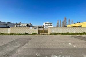 Terreno di 694 m² a Calimera