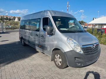 Minibus Opel Movano