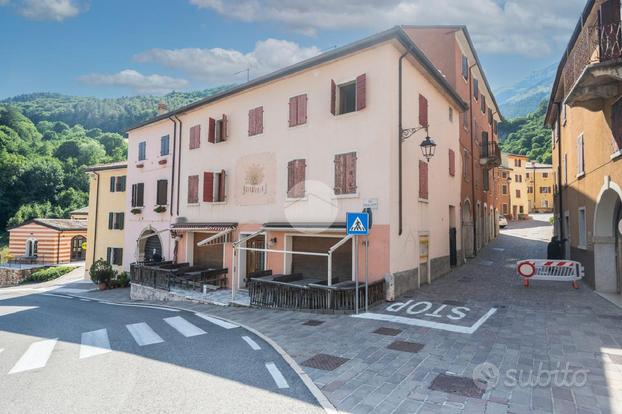 ALBERGO A FERRARA DI MONTE BALDO