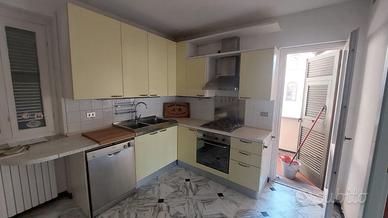 Cucina Angolare SCIC Usata in Buone Condizioni