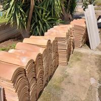 Tegole coppi siciliani e soglie in marmo botticino