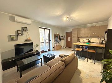 2 LOCALI A GASSINO TORINESE