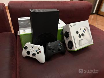 Xbox serie S 1TB + due controllers originali