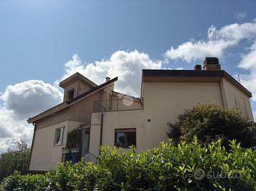 VILLA SINGOLA A ROCCA PRIORA