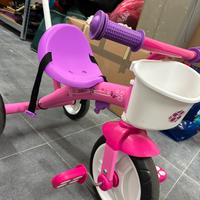 Bici triciclo per bambina con maniglia